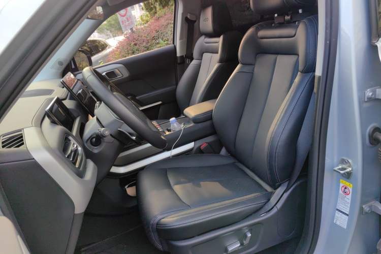 Used Formula Leopard Titanium 3 2025 501 km Range Rear-Wheel Drive Intelligent Driving Max Edition Left Front Seat