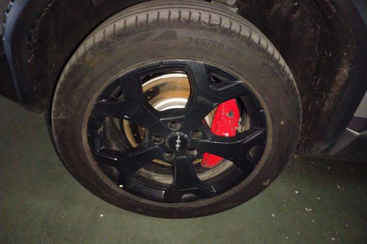 Used Formula Leopard Titanium 3 2025 501 km Four-Wheel Drive Drone Edition Left Front Wheel Hub