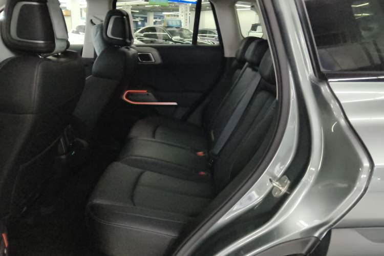 Used Formula Leopard Titanium 3 2025 501 km Four-Wheel Drive Drone Edition Left Rear Seat