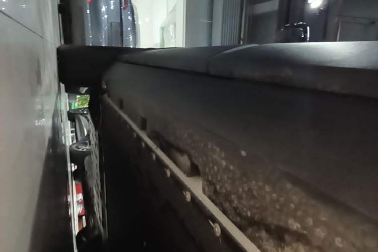 Used Formula Leopard Titanium 3 2025 501KM All-Wheel Drive Intelligent Driving Ultra Version Left Side Sill