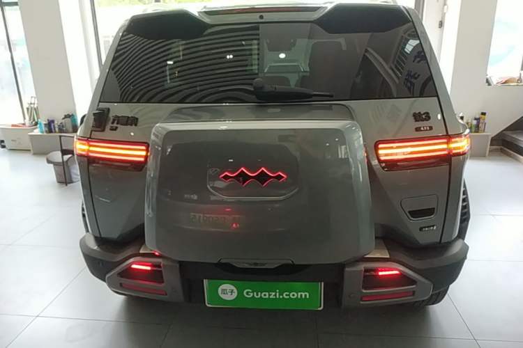 Used Formula Leopard Titanium 3 2025 501 km Range Rear-Wheel Drive Intelligent Driving Max Edition Rear