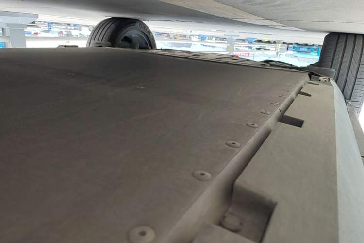 Used Formula Leopard Titanium 3 2025 501 km All-Wheel Drive Intelligent Driving Max Edition Right Side Sill