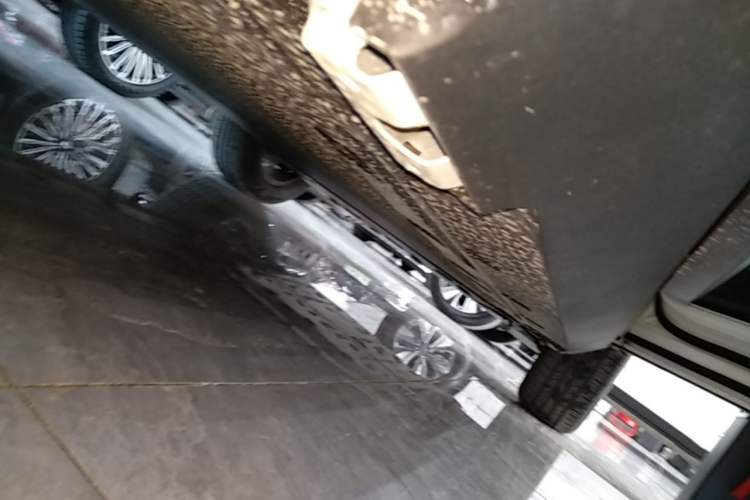Used Formula Leopard Titanium 3 2025 501 km Range Rear-Wheel Drive Intelligent Driving Pro Version Right Side Sill