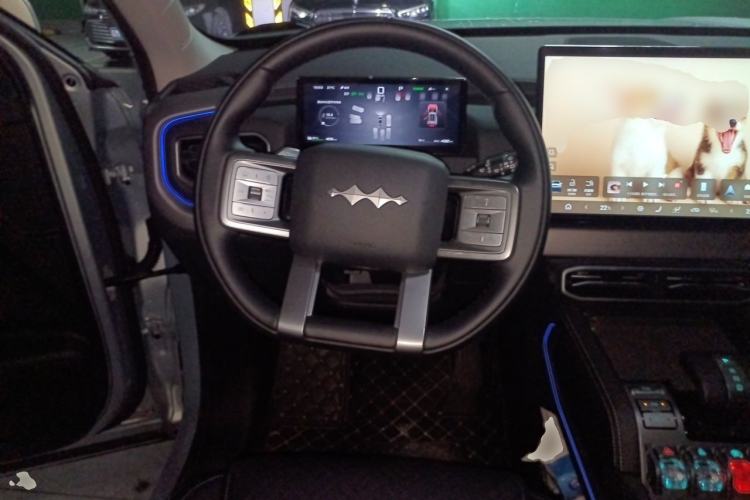 Used Formula Leopard Titanium 3 2025 501 km Range Rear-Wheel Drive Intelligent Driving Max Edition Steering Wheel