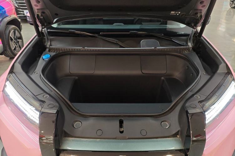 Used Formula Leopard Titanium 3 2025 501 km Four-Wheel Drive Drone Edition Engine Bay