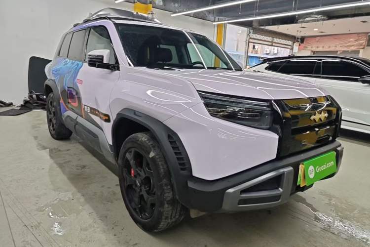 Used Formula Leopard Titanium 3 2025 501 km Four-Wheel Drive Drone Edition Front Right 45 Deg
