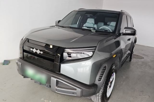Used Formula Leopard Titanium 3 2025 501 km Range Rear-Wheel Drive Intelligent Driving Max Edition