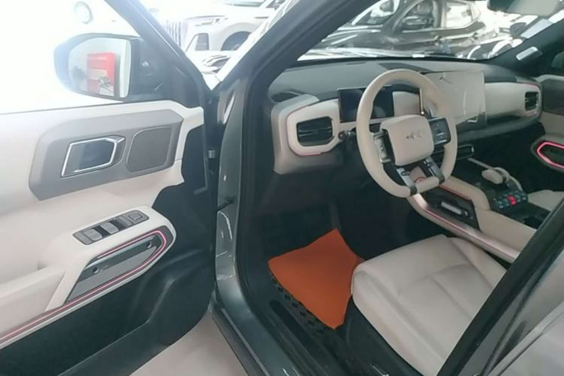 Used Formula Leopard Titanium 3 2025 501KM All-Wheel Drive Intelligent Driving Ultra Version Driver Seat