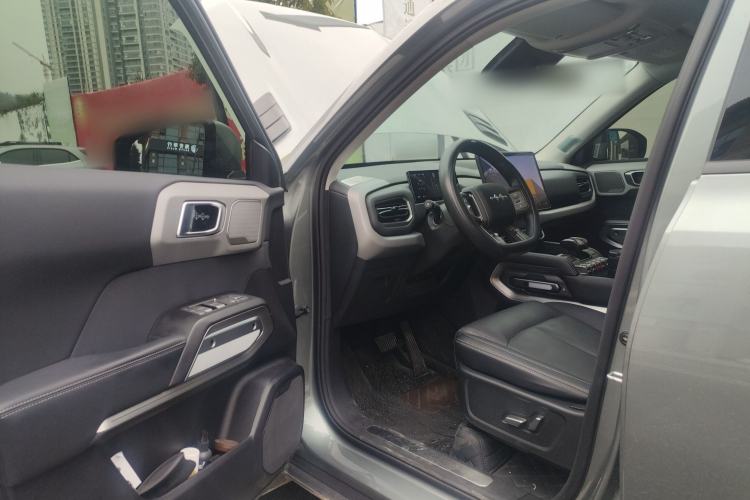 Used Formula Leopard Titanium 3 2025 501KM All-Wheel Drive Intelligent Driving Ultra Version Driver Seat