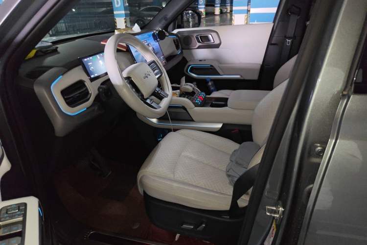 Used Formula Leopard Titanium 3 2025 501 km All-Wheel Drive Intelligent Driving Max Edition Driver Seat