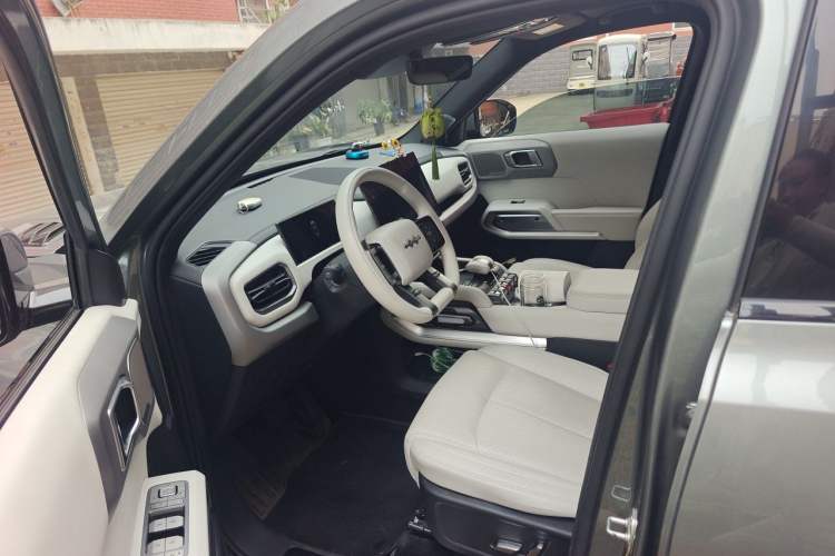 Used Formula Leopard Titanium 3 2025 501KM All-Wheel Drive Intelligent Driving Ultra Version Driver Seat
