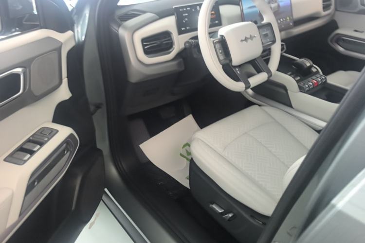 Used Formula Leopard Titanium 3 2025 501 km Range Rear-Wheel Drive Intelligent Driving Max Edition Driver Seat