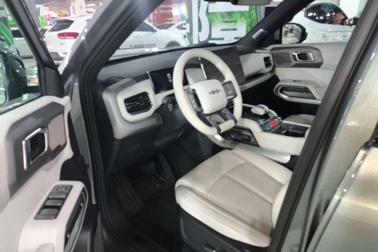 Used Formula Leopard Titanium 3 2025 501KM All-Wheel Drive Intelligent Driving Ultra Version Driver Seat