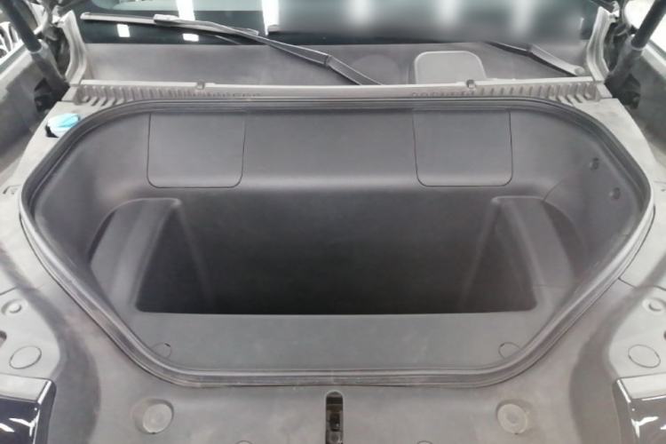 Used Formula Leopard Titanium 3 2025 501KM All-Wheel Drive Intelligent Driving Ultra Version Engine Bay