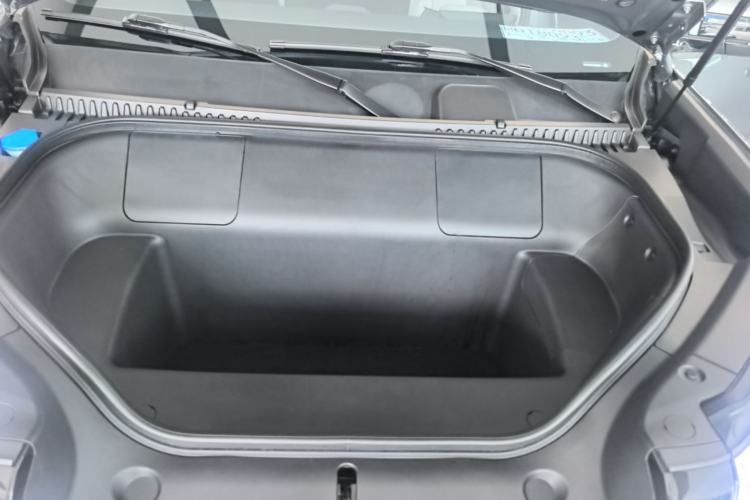 Used Formula Leopard Titanium 3 2025 501 km Range Rear-Wheel Drive Intelligent Driving Max Edition Engine Bay