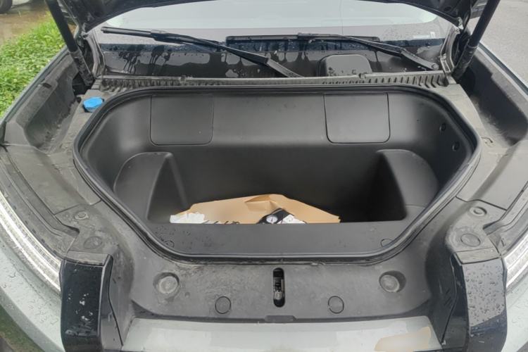 Used Formula Leopard Titanium 3 2025 501 km Four-Wheel Drive Drone Edition Engine Bay