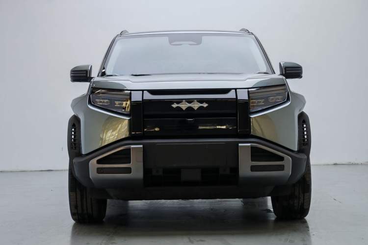 Used Formula Leopard Titanium 3 2025 501 km All-Wheel Drive Intelligent Driving Max Edition Exterior 1