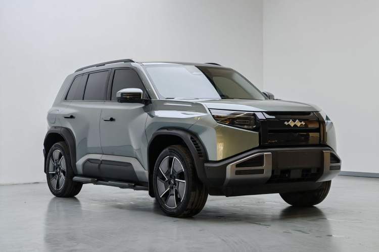 Used Formula Leopard Titanium 3 2025 501 km All-Wheel Drive Intelligent Driving Max Edition Exterior 2