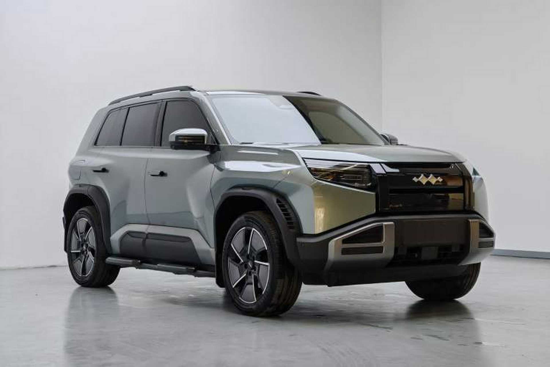 Used Formula Leopard Titanium 3 2025 501 km All-Wheel Drive Intelligent Driving Max Edition Exterior 2