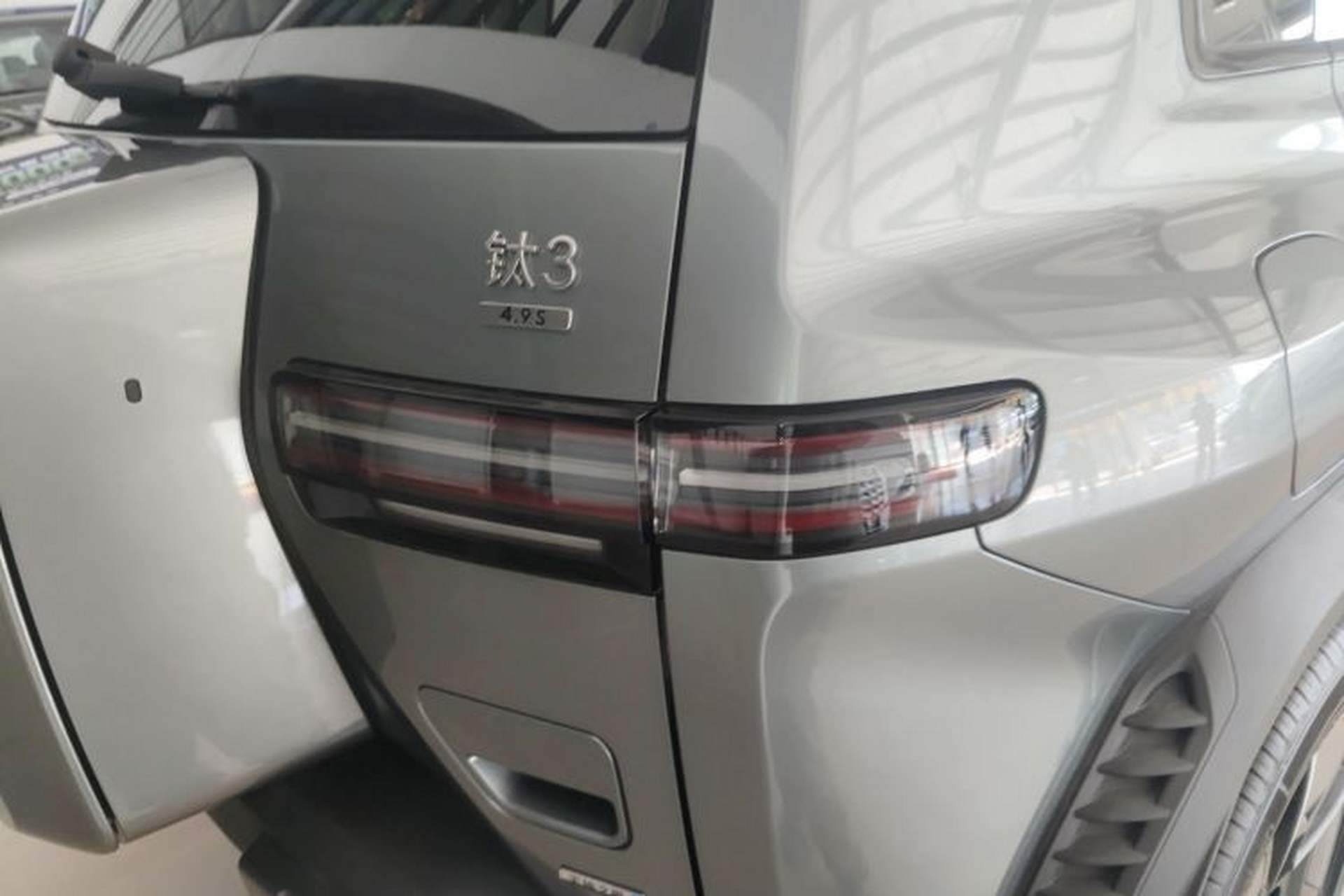 Used Formula Leopard Titanium 3 2025 501 km All-Wheel Drive Intelligent Driving Max Edition Exterior 3