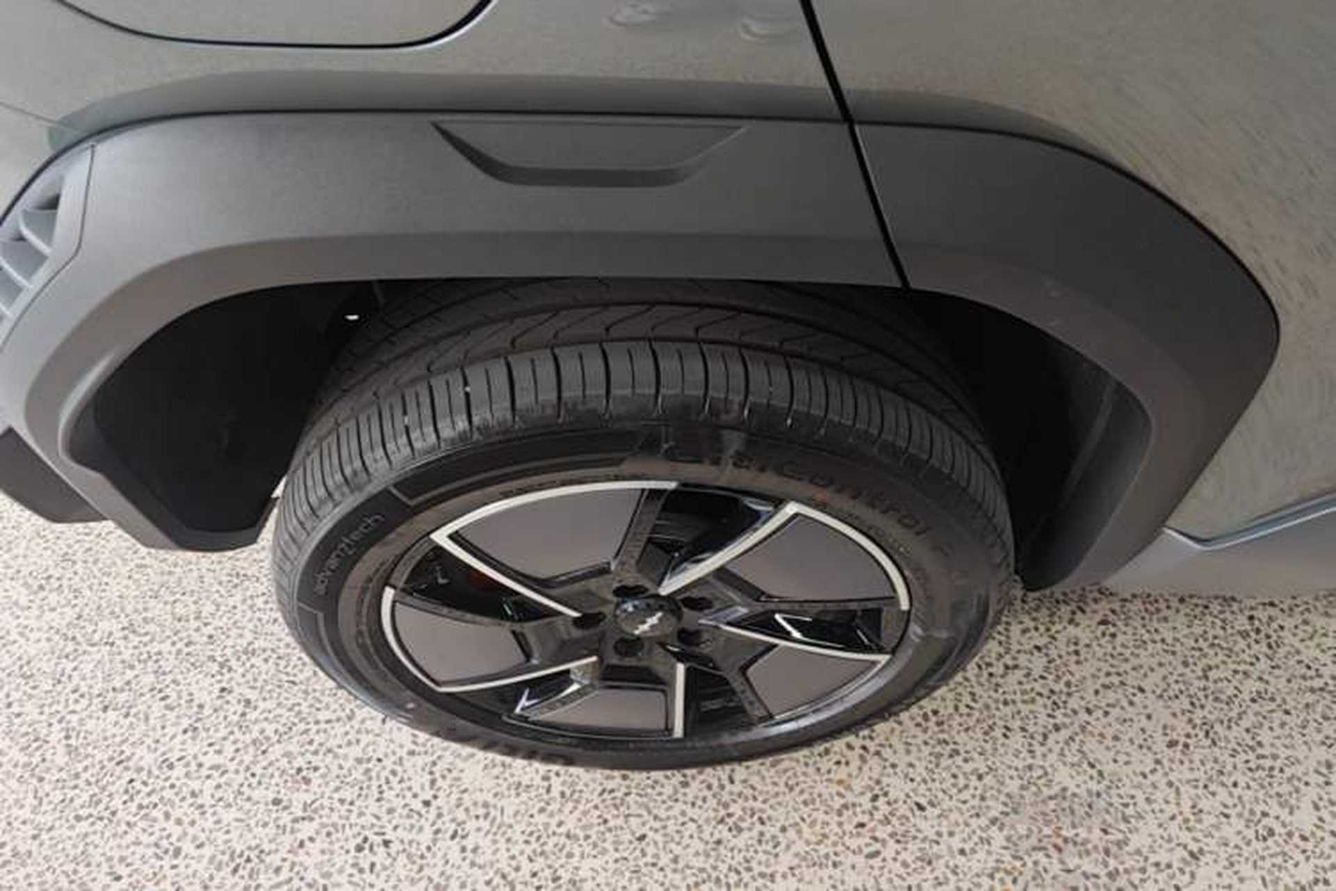 Used Formula Leopard Titanium 3 2025 501KM All-Wheel Drive Intelligent Driving Ultra Version Exterior 5