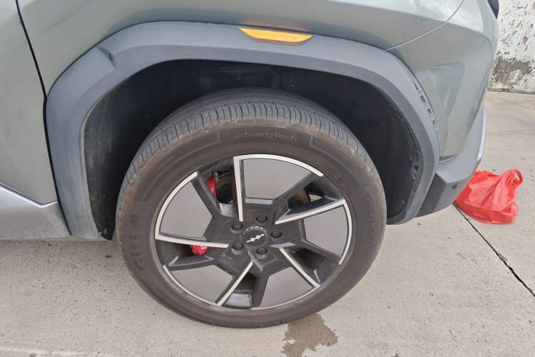 Used Formula Leopard Titanium 3 2025 501KM All-Wheel Drive Intelligent Driving Ultra Version Exterior 7