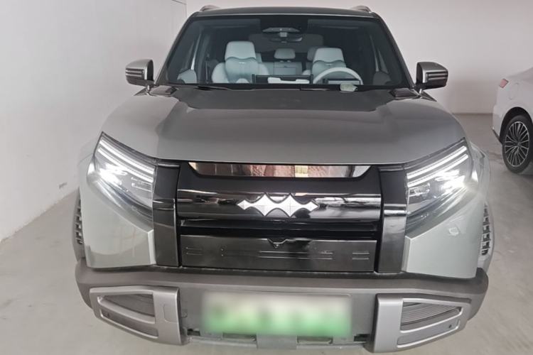 Used Formula Leopard Titanium 3 2025 501 km Range Rear-Wheel Drive Intelligent Driving Max Edition Front