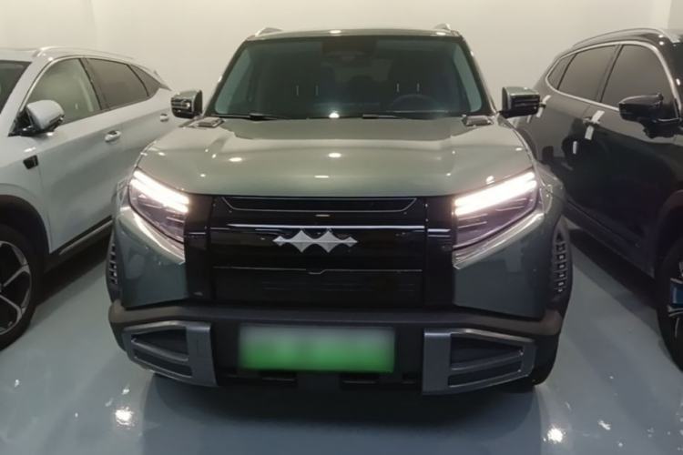 Used Formula Leopard Titanium 3 2025 501 km Range Rear-Wheel Drive Intelligent Driving Max Edition Front