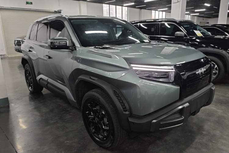 Used Formula Leopard Titanium 3 2025 501 km Range Rear-Wheel Drive Intelligent Driving Max Edition Front Right 45 Deg