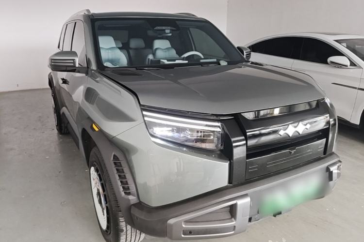 Used Formula Leopard Titanium 3 2025 501 km Range Rear-Wheel Drive Intelligent Driving Max Edition Front Right 45 Deg