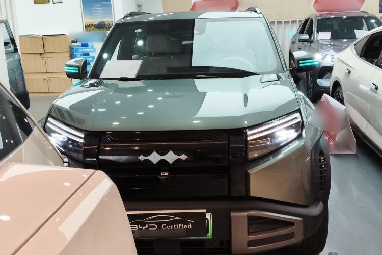 Used Formula Leopard Titanium 3 2025 501KM All-Wheel Drive Intelligent Driving Ultra Version Front