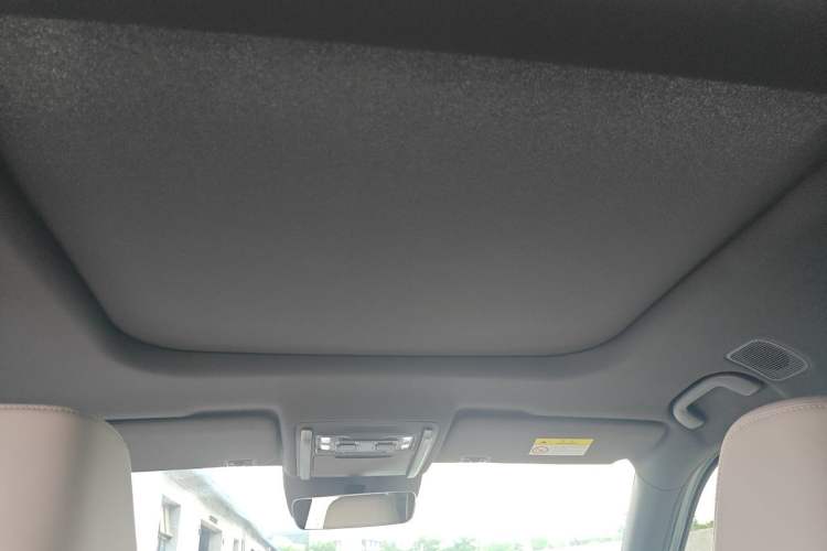 Used Formula Leopard Titanium 3 2025 501KM All-Wheel Drive Intelligent Driving Ultra Version Headliner