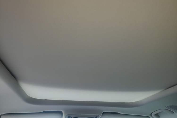 Used Formula Leopard Titanium 3 2025 501 km Four-Wheel Drive Drone Edition Headliner