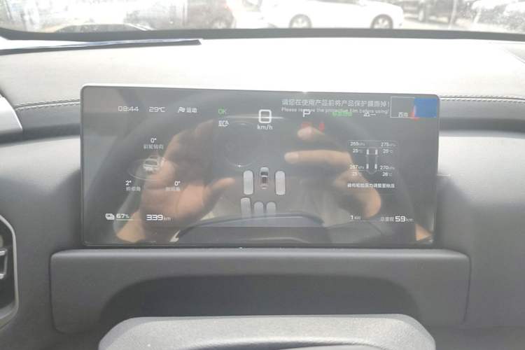 Used Formula Leopard Titanium 3 2025 501 km Range Rear-Wheel Drive Intelligent Driving Pro Version Instrument Cluster