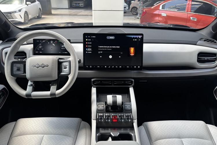 Used Formula Leopard Titanium 3 2025 501 km All-Wheel Drive Intelligent Driving Max Edition Interior 1