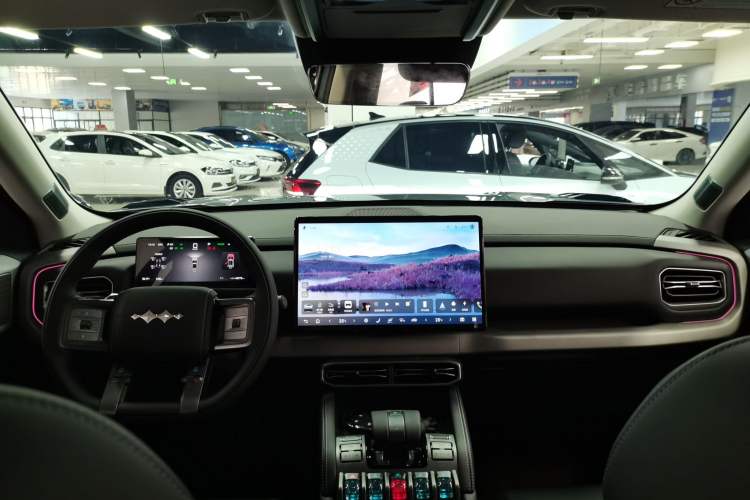 Used Formula Leopard Titanium 3 2025 501KM All-Wheel Drive Intelligent Driving Ultra Version Interior 2