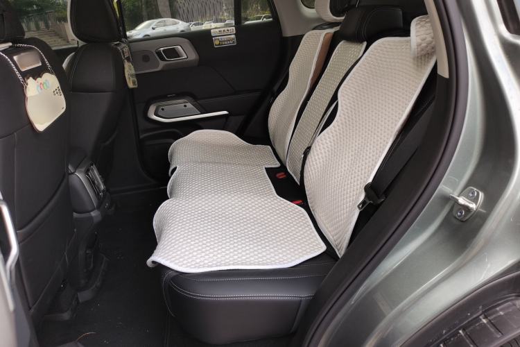 Used Formula Leopard Titanium 3 2025 501 km Range Rear-Wheel Drive Intelligent Driving Max Edition Interior 3