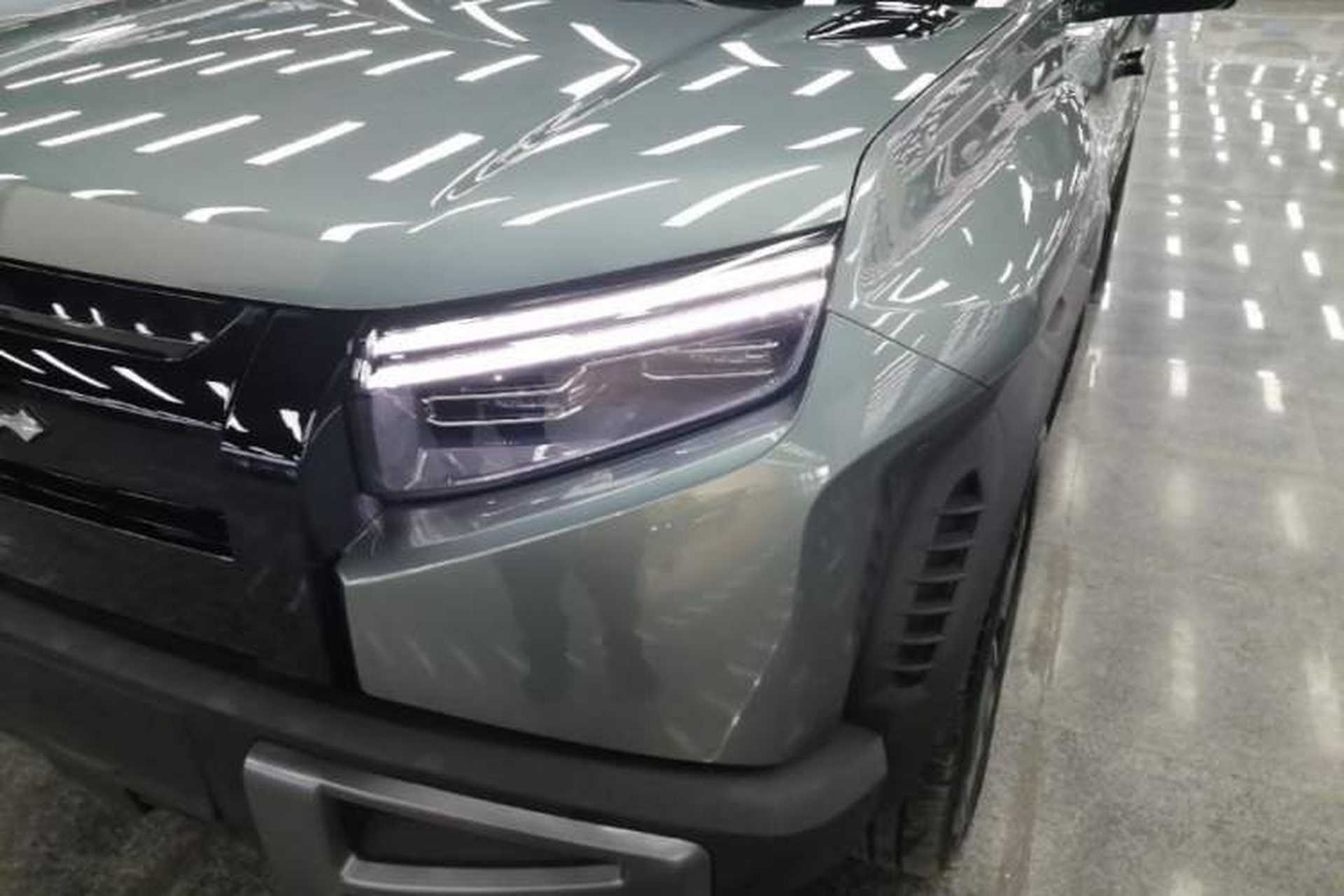 Used Formula Leopard Titanium 3 2025 501KM All-Wheel Drive Intelligent Driving Ultra Version Left Front Headlight