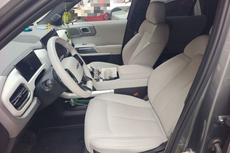Used Formula Leopard Titanium 3 2025 501KM All-Wheel Drive Intelligent Driving Ultra Version Left Front Seat