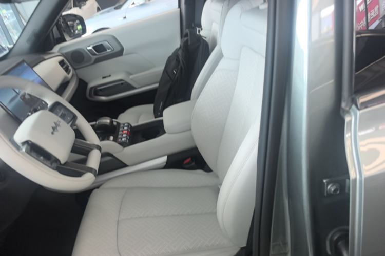 Used Formula Leopard Titanium 3 2025 501 km Range Rear-Wheel Drive Intelligent Driving Max Edition Left Front Seat