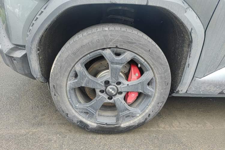 Used Formula Leopard Titanium 3 2025 501 km Four-Wheel Drive Drone Edition Left Front Wheel Hub