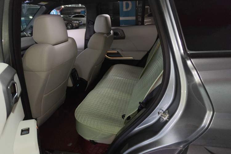Used Formula Leopard Titanium 3 2025 501 km All-Wheel Drive Intelligent Driving Max Edition Left Rear Seat