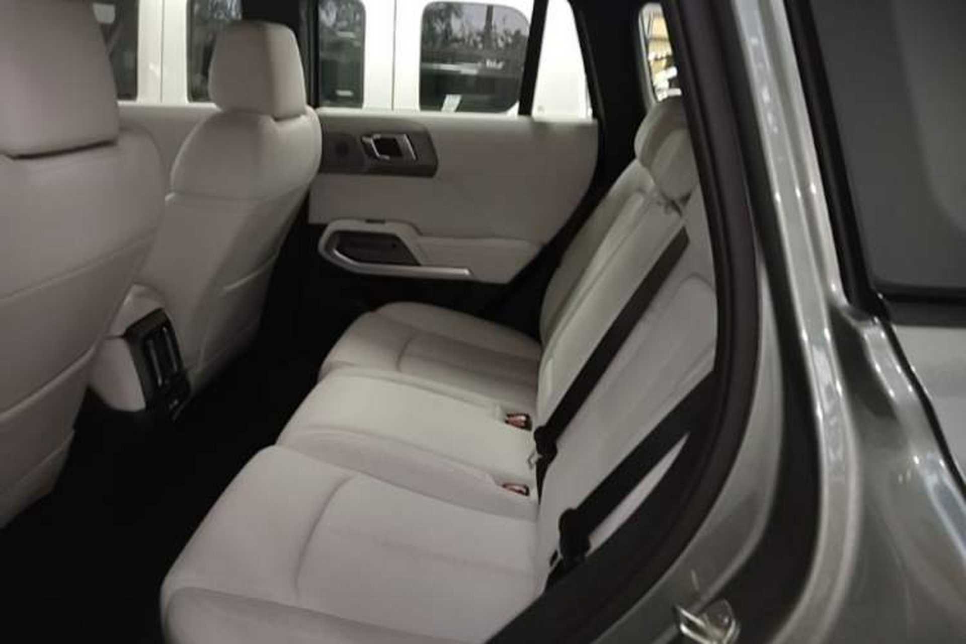Used Formula Leopard Titanium 3 2025 501 km Range Rear-Wheel Drive Intelligent Driving Pro Version Left Rear Seat