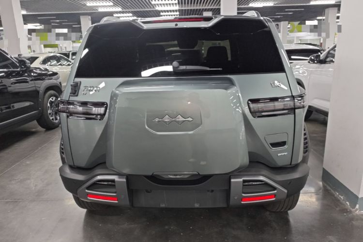 Used Formula Leopard Titanium 3 2025 501 km Range Rear-Wheel Drive Intelligent Driving Max Edition Rear