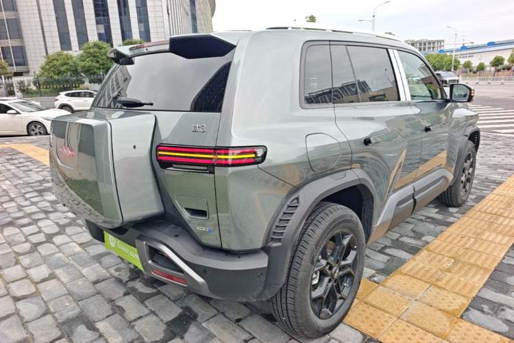 Used Formula Leopard Titanium 3 2025 501 km Range Rear-Wheel Drive Intelligent Driving Max Edition Rear Right 45 Deg