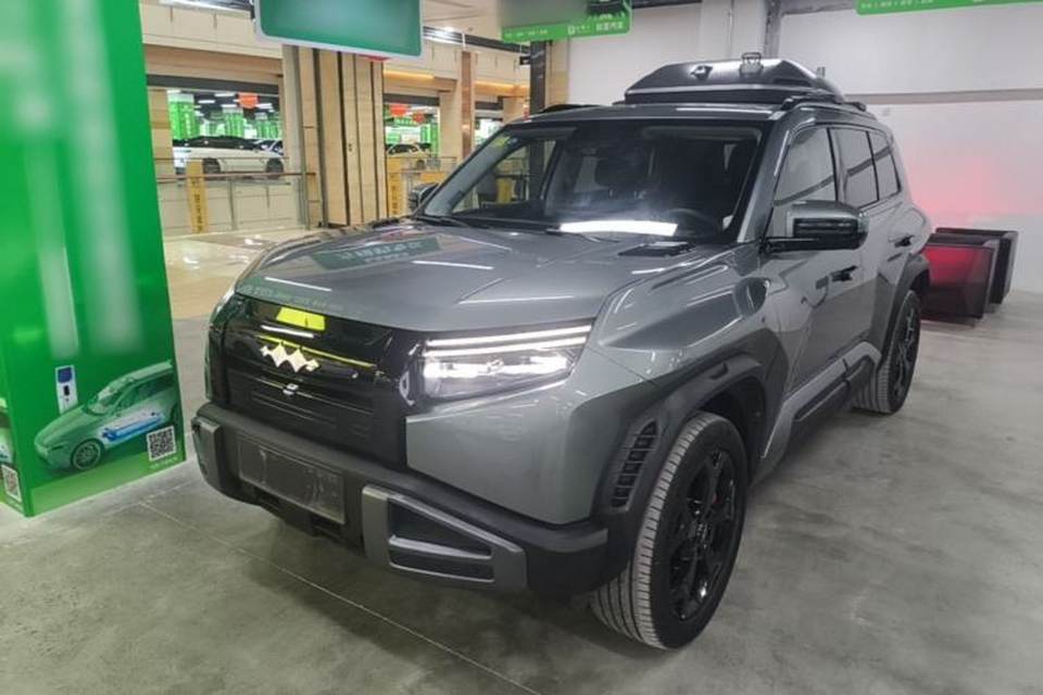 Formula Leopard Titanium 3 2025