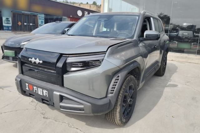 Used Formula Leopard Titanium 3 2025 501 km Range Rear-Wheel Drive Intelligent Driving Pro Version