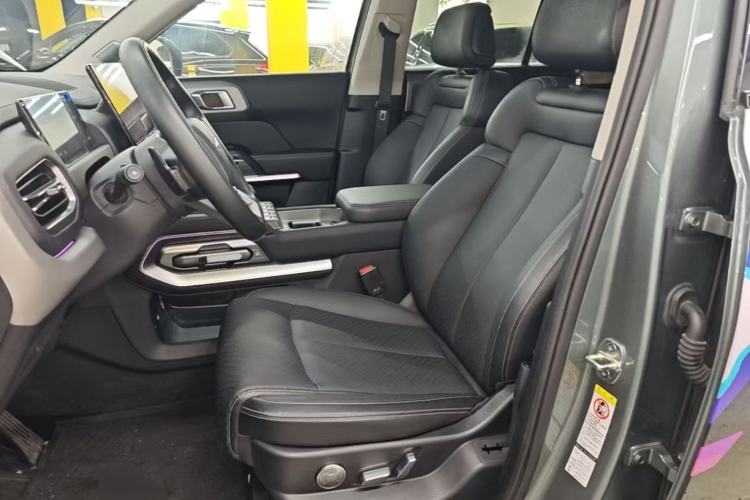 Used Formula Leopard Titanium 3 2025 501 km Four-Wheel Drive Drone Edition Left Front Seat