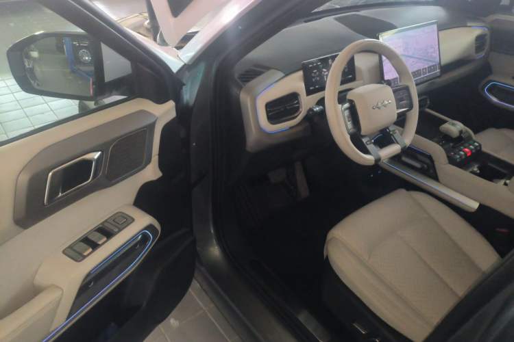 Used Formula Leopard Titanium 3 2025 501 km All-Wheel Drive Intelligent Driving Max Edition Driver Seat