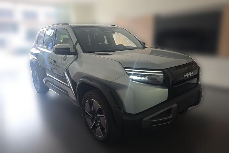Used Formula Leopard Titanium 3 2025 501KM All-Wheel Drive Intelligent Driving Ultra Version Front Right 45 Deg